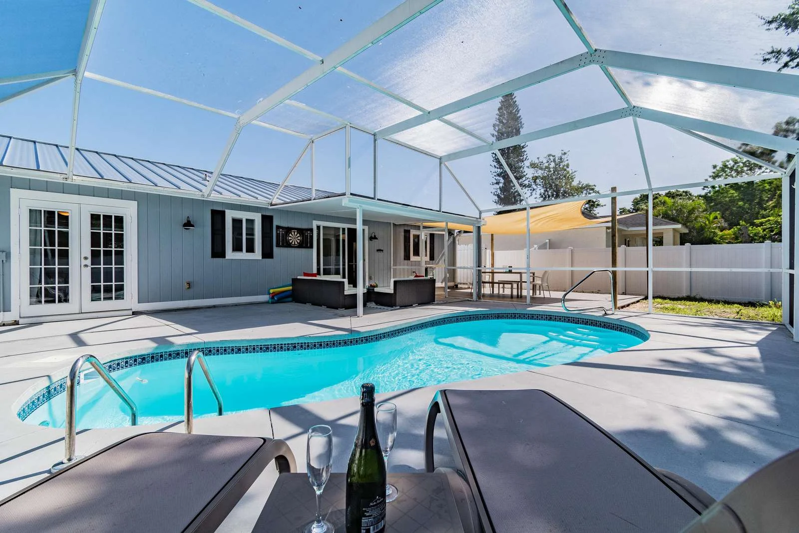 Private pool